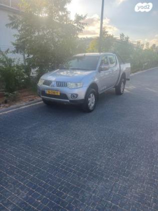 מיצובישי L200 האנטר 4X4 4X4 GLX דאבל קבינה אוט' דיזל 2.5 (136 כ''ס)[10-15] דיזל 2013 למכירה בכפר סבא