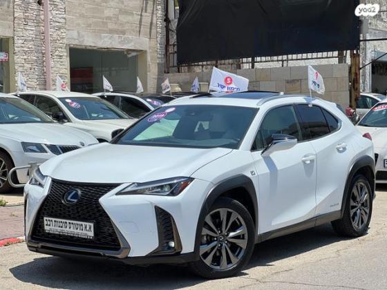 לקסוס UX UX250H F-Sport הייבריד אוט' 2.0 (152 כ''ס) בנזין 2019 למכירה בנתניה