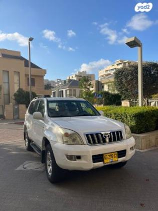 טויוטה לנד קרוזר ארוך 4X4 Luxury אוט' דיזל 8 מק' 3.0 (166 כ''ס) דיזל 2007 למכירה בחולון