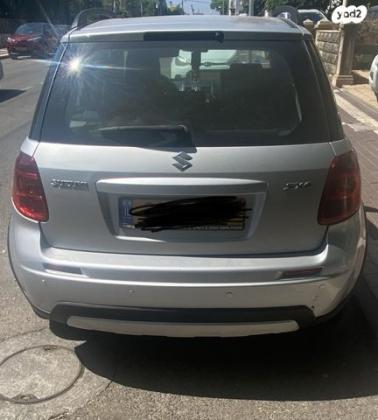 סוזוקי SX4 GLA הצ'בק אוט' 1.6 (120 כ"ס) בנזין 2012 למכירה בנהריה