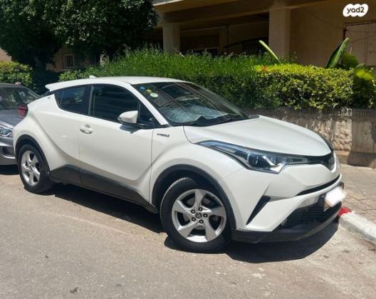 טויוטה C-HR City הייבריד אוט' 1.8 (98 כ"ס) בנזין 2018 למכירה בתל אביב יפו