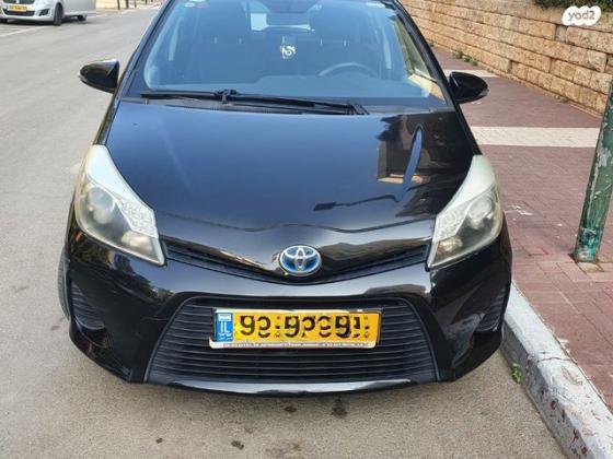 טויוטה יאריס הייבריד Hybrid אוט' 1.5 (74 כ''ס) בנזין 2013 למכירה בכפר סבא