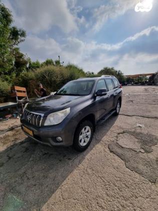 טויוטה לנד קרוזר ארוך 4X4 Luxury 60th אוט' דיזל 7 מק' 3.0 (190 כ''ס) דיזל 2013 למכירה בירושלים