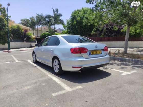 פולקסווגן ג'טה Trendline אוט' 1.2 (105 כ"ס) בנזין 2013 למכירה בגדרה