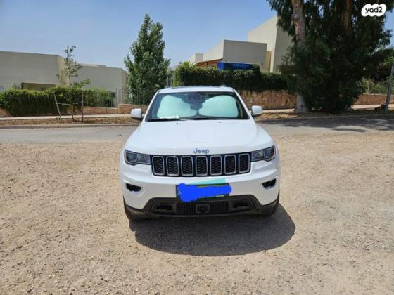 ג'יפ / Jeep גרנד צ'ירוקי 4X4 Laredo אוט' 5 מק' 3.6 (286 כ''ס) בנזין 2022 למכירה בחיפה