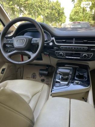 אאודי Q7 4X4 Luxury אוט' דיזל 7 מק' 3.0 (272 כ''ס) דיזל 2017 למכירה באריאל