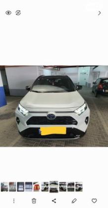 טויוטה RAV4 הייבריד E-motion Sky הייבריד אוט' 2.5 (178 כ''ס) בנזין 2022 למכירה בפתח תקווה