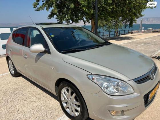 יונדאי i30 Supreme אוט' 2.0 (143 כ''ס) בנזין 2008 למכירה בטבריה