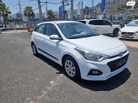 יונדאי i20 Inspire אוט' 1.4 (100 כ''ס) [2015 ואילך] בנזין 2016 למכירה בחיפה