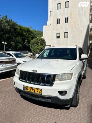 ג'יפ / Jeep גרנד צ'ירוקי 4X4 Laredo אוט' 3.6 (282 כ''ס) בנזין 2011 למכירה בתל אביב יפו