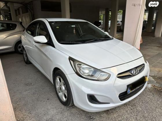 יונדאי i25 Inspire אוט' 1.4 (100 כ''ס) בנזין 2014 למכירה בחולון