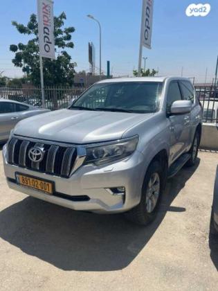 טויוטה לנד קרוזר קצר 4X4 Luxury אוט' דיזל 2.8 (177 כ"ס) דיזל 2019 למכירה בבאר שבע