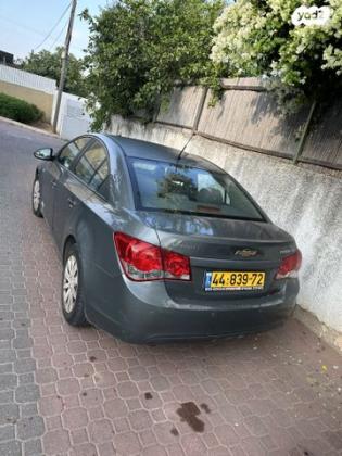 שברולט קרוז LS סדאן אוט' 1.6 (112 כ"ס) בנזין 2010 למכירה בחדרה