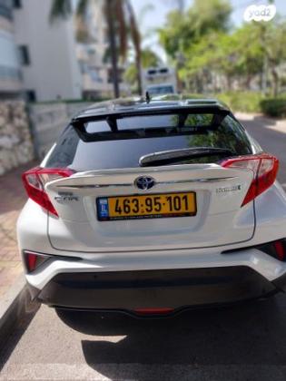 טויוטה C-HR Chic הייבריד אוט' 1.8 (98 כ"ס) בנזין 2019 למכירה בקרית ביאליק