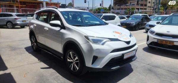 טויוטה RAV4 ארוך 4X4 GLI MC אוט' 2.0 (152 כ"ס) בנזין 2017 למכירה בראשון לציון