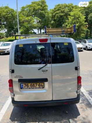 ניסאן NV200 Combi ידני דיזל 5 מק' 1.5 (90 כ''ס) דיזל 2017 למכירה בחולון