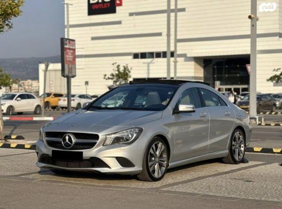 מרצדס CLA CLA200 Urban אוט' 1.6 (156 כ"ס) בנזין 2014 למכירה בכפר יאסיף