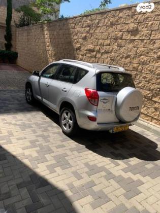 טויוטה RAV4 ארוך 4X4 Premium אוט' 2.0 (152 כ''ס) בנזין 2007 למכירה בכפר סבא