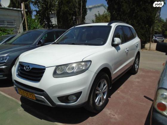 יונדאי סנטה פה 4X4 Executive אוט' בנזין 7 מק' 2.3 (174 כ''ס) בנזין 2012 למכירה בשדי אברהם