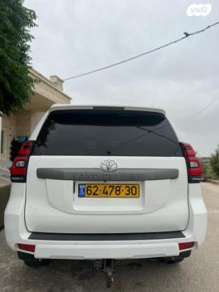 טויוטה לנד קרוזר ארוך 4X4 Luxury אוט' דיזל 7 מק' 3.0 (190 כ''ס) דיזל 2014 למכירה בבית ג'ן