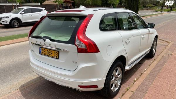 וולוו XC60 T5 Kinetic סטיישן אוט' 2.0 (245 כ''ס) בנזין 2015 למכירה ברמת גן