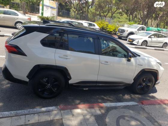 טויוטה RAV4 הייבריד E-motion Sky הייבריד אוט' 2.5 (178 כ''ס) בנזין 2021 למכירה בחיפה