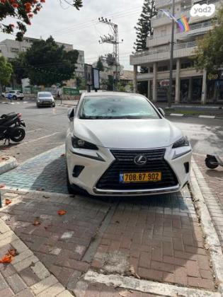 לקסוס NX NX300H Premium FWD הייבריד אוט' 2.5 (155 כ''ס) בנזין 2021 למכירה ברמת השרון