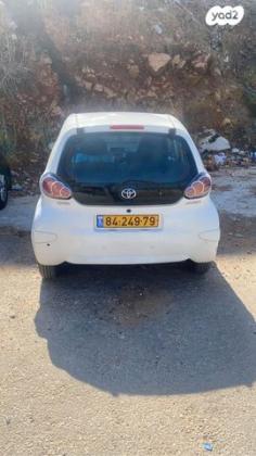 טויוטה אייגו (AYGO) Plus רובוטית 1.0 (69 כ''ס) בנזין 2012 למכירה בהרצליה