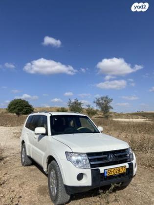 מיצובישי פג'רו ארוך 4X4 Desert אוט' דיזל 7 מק' 3.2 (200 כ"ס) דיזל 2011 למכירה בבאר שבע