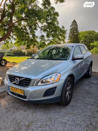 וולוו XC60 T5 Kinetic סטיישן אוט' 2.0 (240 כ"ס) בנזין 2012 למכירה בחספין