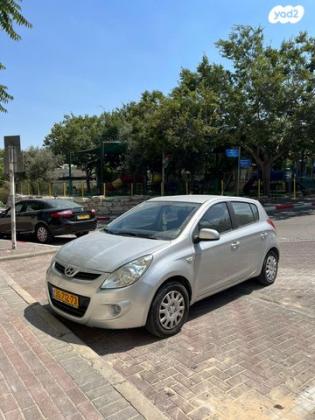 יונדאי i20 Inspire אוט' 1.6 (126 כ"ס) בנזין 2010 למכירה בירושלים