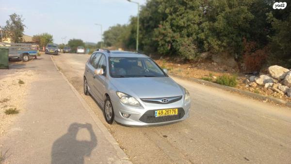 יונדאי i30CW Inspire סטיישן אוט' 1.6 (126 כ''ס) בנזין 2011 למכירה בצבעון