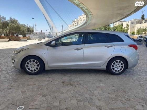 יונדאי i30 Inspire סטיישן אוט' 1.6 (135 כ"ס) בנזין 2013 למכירה בירושלים