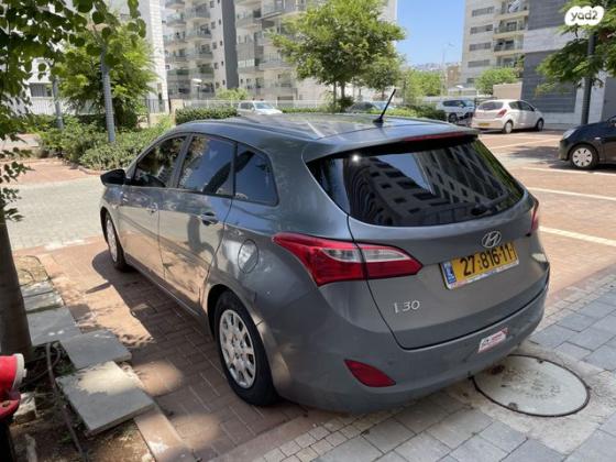 יונדאי i30 Inspire סטיישן אוט' 1.6 (135 כ"ס) בנזין 2013 למכירה בטירת כרמל