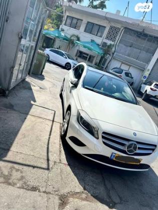 מרצדס A-Class A180 Urban סדאן אוט' 1.6 (122 כ''ס) בנזין 2013 למכירה בתל אביב יפו