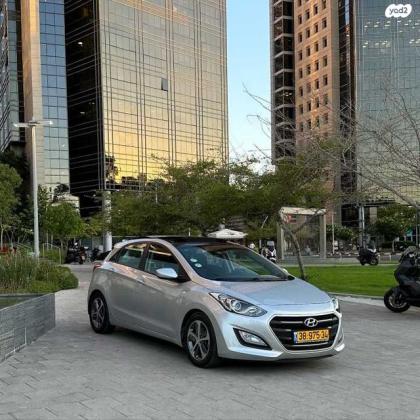 יונדאי i30 Premium אוט' 1.6 (135 כ''ס) בנזין 2015 למכירה ברמת גן