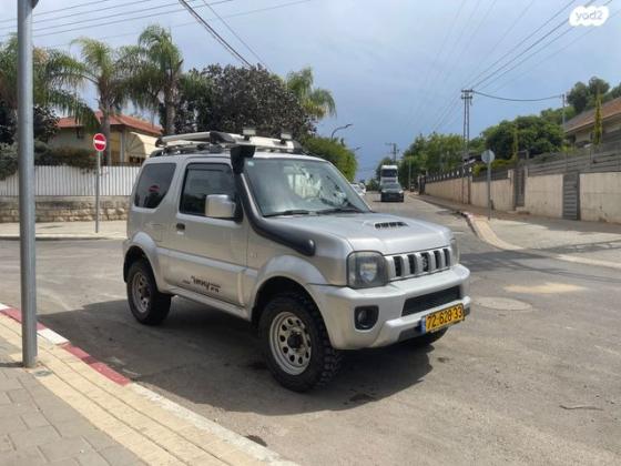 סוזוקי ג'ימני 4X4 GLS ידני 1.3 (85 כ"ס) בנזין 2015 למכירה בנתניה