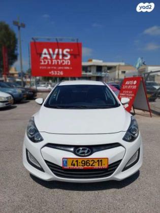 יונדאי i30 Inspire סטיישן אוט' 1.6 (135 כ"ס) בנזין 2013 למכירה בכפר סבא