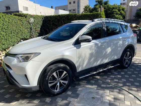 טויוטה RAV4 ארוך 4X4 GLI MC אוט' 2.0 (152 כ"ס) בנזין 2018 למכירה באום אל פחם