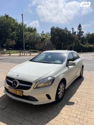 מרצדס A-Class A180 Style FL אוט' 1.6 (122 כ"ס) בנזין 2016 למכירה בהרצליה