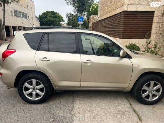 טויוטה RAV4 ארוך 4X4 Premium אוט' 2.0 (152 כ''ס) בנזין 2008 למכירה בירושלים