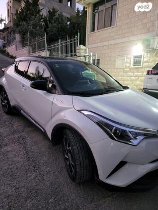 טויוטה C-HR Chic הייבריד אוט' 1.8 (98 כ"ס) בנזין 2019 למכירה באום אל פחם