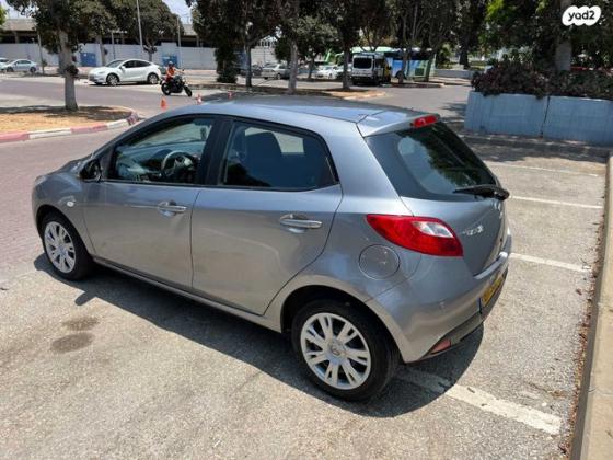 מאזדה H Dynamic אוט' 1.5 (103 כ"ס) בנזין 2014 למכירה בבת ים