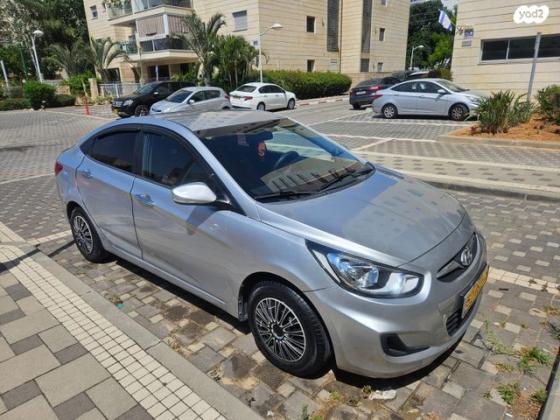 יונדאי i25 Inspire אוט' 1.4 (109 כ''ס) בנזין 2011 למכירה באשקלון