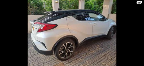 טויוטה C-HR Chic הייבריד אוט' 1.8 (98 כ"ס) בנזין 2020 למכירה בתל אביב יפו