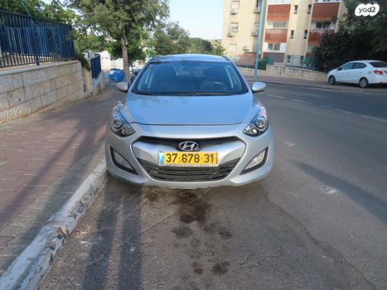 יונדאי i30 Inspire סטיישן אוט' 1.6 (135 כ"ס) בנזין 2014 למכירה באלעד