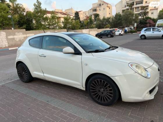 אלפא רומיאו מיטו / MITO Move ידני 1.4 (155 כ''ס) בנזין 2009 למכירה בכפר סבא