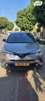 טויוטה C-HR Chic הייבריד אוט' 1.8 (98 כ"ס) בנזין 2019 למכירה בראשון לציון