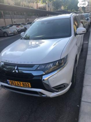 מיצובישי אאוטלנדר PHEV 4X4 Luxury הייבריד אוט' 5 מק' 2.4 (135 כ''ס) היברידי חשמל / בנזין 2021 למכירה בירושלים