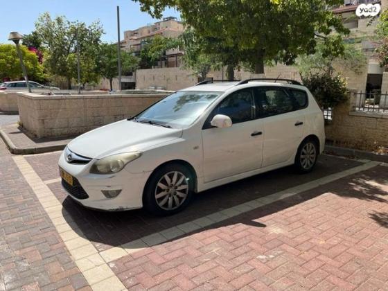 יונדאי i30CW Inspire סטיישן אוט' 1.6 (126 כ''ס) בנזין 2012 למכירה בבית שמש